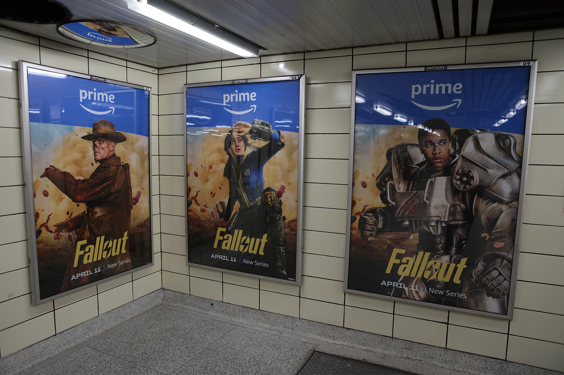 Yong and Bloor Station ad placement.